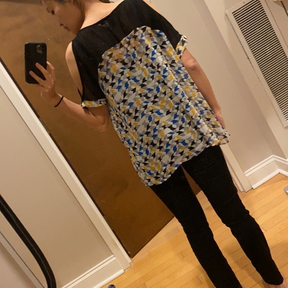 Forever 21 Chevron Patterned Blouse with Sleeve Cutouts - Picture 7 of 7